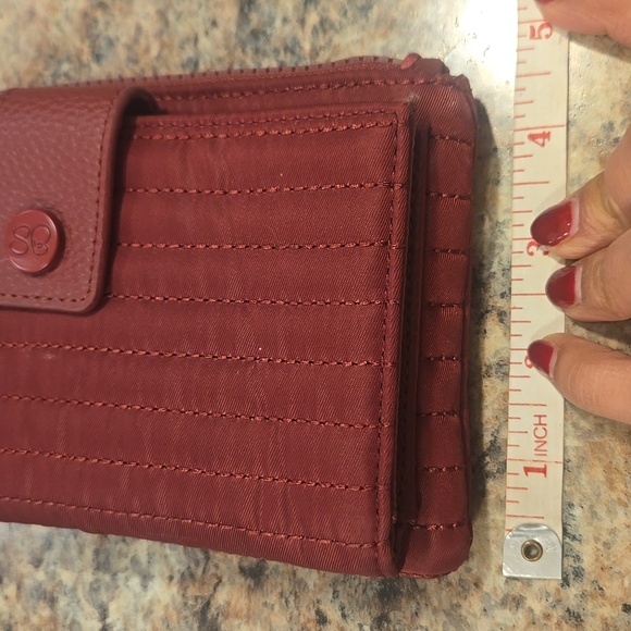 Elegant Quilted Red Brown Wristlet - Picture 8 of 8